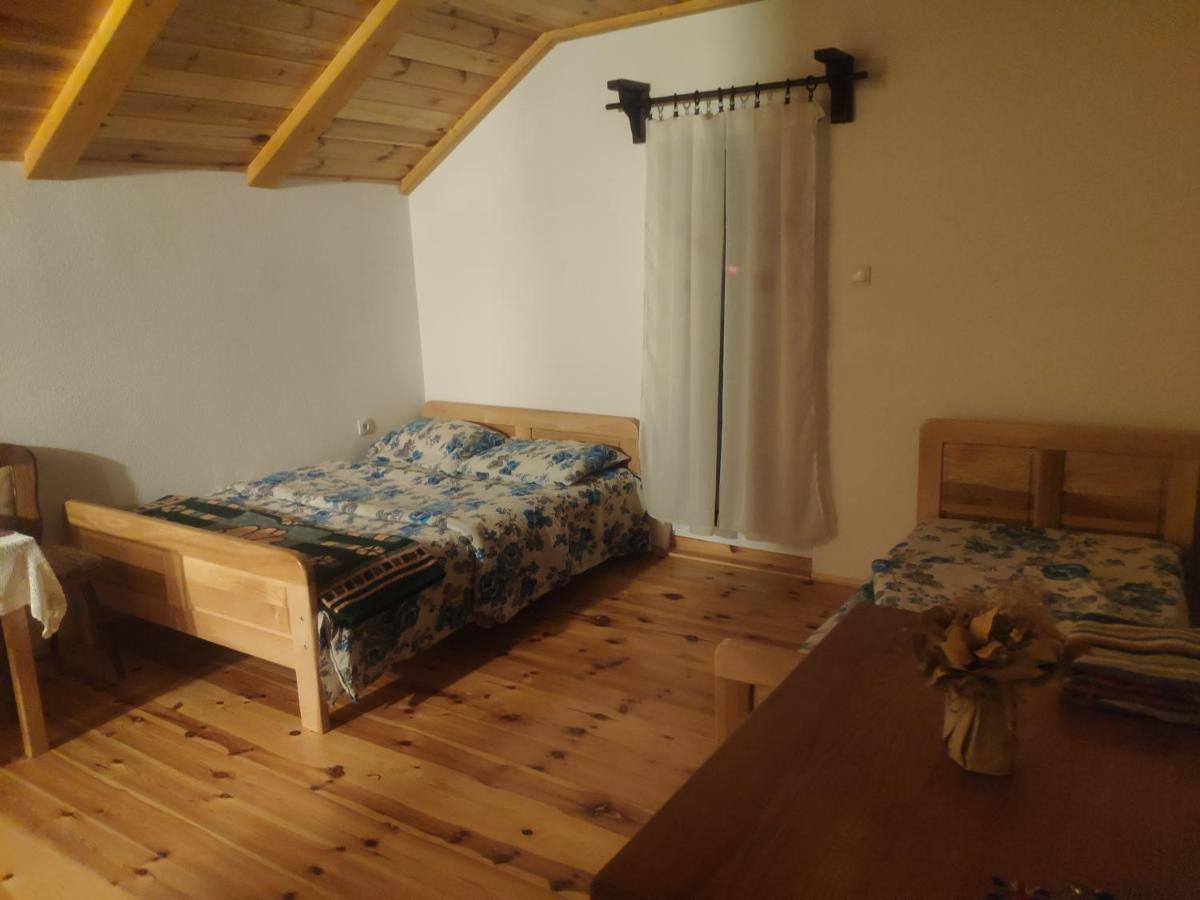 Private Accommodation Kalezic 모이코바츠 외부 사진